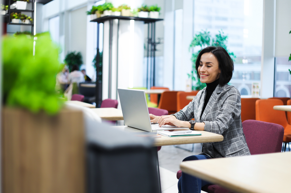 Outsourced content writers, Outsourcing content writing, freelance content writer, article writer, blog writer, article writing, blog writing, seo writing, blogpost writing